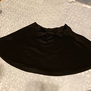 Stretchy skater skirt with bow